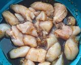 Une image de l'étape 2 de Poulet à l’ananas.