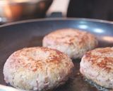 A picture of step 5 of Japanese Hamburger Steak.