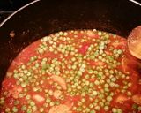 A picture of step 5 of Chicken with tomatoes.