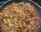 Foto langkah ke 4 dari resep Martabak telur daging daun wansui (daun ketumbar).