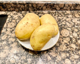 Foto del paso 1 de la receta: Ensalada de patatas, calabacín y atún en escabeche