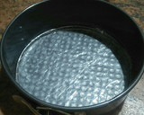 A picture of step 2 of Oreo Icecream Cake.