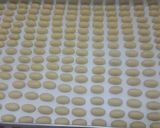 Foto langkah ke 4 dari resep Almond london cookies.