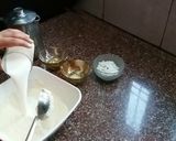 A picture of step 2 of सूजी के मीठे चिल्ले/पूड़े.
