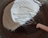 عکس مرحله 8 از دستور کیک خیس شکلاتی ۲