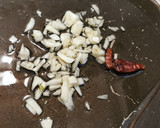 Foto del paso 1 de la receta: Chipirones en su tinta
