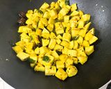 A picture of step 3 of Raw Banana Sukka (Balakai Sukka - Mangalorean style).