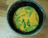 รูปขั้นตอนการทำที่ 1 ของ ไข่เจียวพริกแกงกะเพรา keto
