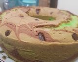 Foto langkah ke 5 dari resep Bolu pandan coklat.