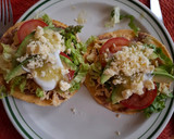 Foto del paso 2 de la receta: Tostadas de pollo deshebrado