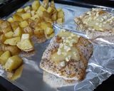 A picture of step 3 of Lemon pepper garlic fish.