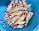 Foto langkah ke 1 dari resep Tumis cumi asin.