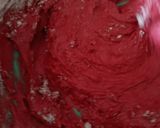 Foto langkah ke 4 dari resep Kue Semprit Red velvet.