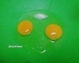 Foto langkah ke 2 dari resep Kue Kembang Goyang Renyah Anti Gagal.