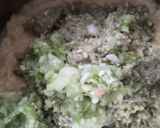 A picture of step 3 of Moong thaalipeeth.