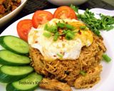 A picture of step 8 of Nasi Goreng.