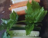 Foto langkah ke 1 dari resep Salad roll sayur saus mayo.
