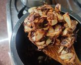 A picture of step 4 of Sindhi style pulav.