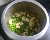 A picture of step 9 of Green Pea and Mushroom ki Sabji.