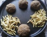 ચુરમા લાડુ (Churma Laddu recipe in gujarati) રેસીપી સ્ટેપ4ફોટો