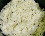 Foto langkah ke 3 dari resep Nasi Daun Jeruk 🍚.