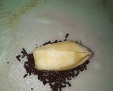 Foto langkah ke 3 dari resep Dadar gulung isi pisang.