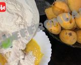 A picture of step 3 of Mango cake.