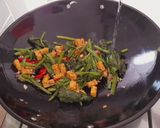 Foto langkah ke 6 dari resep Tumis Genjer Tauco.