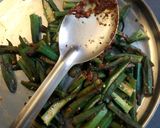 झटपट भेंडी मसाला (Bhindi Masala Recipe In Marathi) रेसिपी स्टेप 3 फोटो