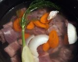 A picture of step 1 of Pipian con costilla de cerdo y garbanzos.
