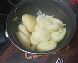 Foto del paso 2 de la receta: Pechuga adobada en mojo verde y a la plancha con puré de papas