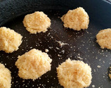 Foto del paso 3 de la receta: Coquitos sin harina ni azúcar