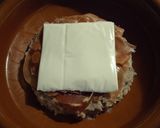 Foto del paso 4 de la receta: Hamburguesa con patata rellena de jamón y queso a los cuatro quesos