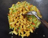 Foto langkah ke 4 dari resep Tumis Labu Wortel Tempe.