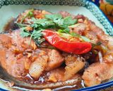 A picture of step 3 of Braised Catfish with Pepper Sauce.