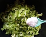 Foto langkah ke 3 dari resep Sayur pare.