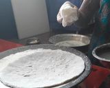 A picture of step 10 of Jowar Ki Roti (Bhakari).