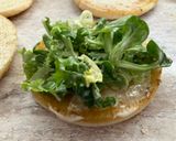 Hamburger házi húspogácsával recept fázis 3 fotója