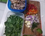 Foto langkah ke 1 dari resep Oseng Tongkol Pete.