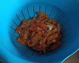 Foto del paso 3 de la receta: Caldo base de langostinos