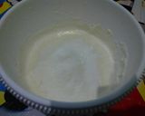 Foto langkah ke 2 dari resep Marmer cake putih telur.
