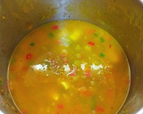 Foto del paso 15 de la receta: Sopa de mariscos a los tres caldos e infusionada con azafrán