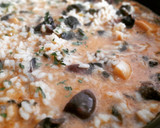 Foto del paso 10 de la receta: Arroz caldoso de sepia, rape, setas y espinacas