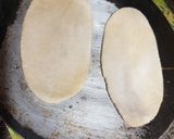घी अजवाइन रोटी(Ghee ajwain roti recipe in hindi) रेसिपी चरण 3 फोटो