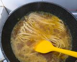Foto langkah ke 4 dari resep Misoa Kuah Kari Simple.