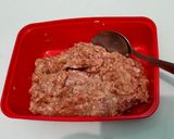 Foto langkah ke 1 dari resep Bola bola daging teriyaki pedas.