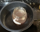Foto del paso 3 de la receta: Manteca de aloe vera con aceite de coco y hierbas