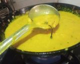 A picture of step 5 of Leftover boondi raita kadhi.