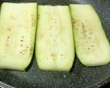 Foto del paso 2 de la receta: Rollitos de calabacín con atún y bacon