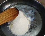सूजी केक (Suji cake recipe in Hindi) रेसिपी चरण 1 फोटो